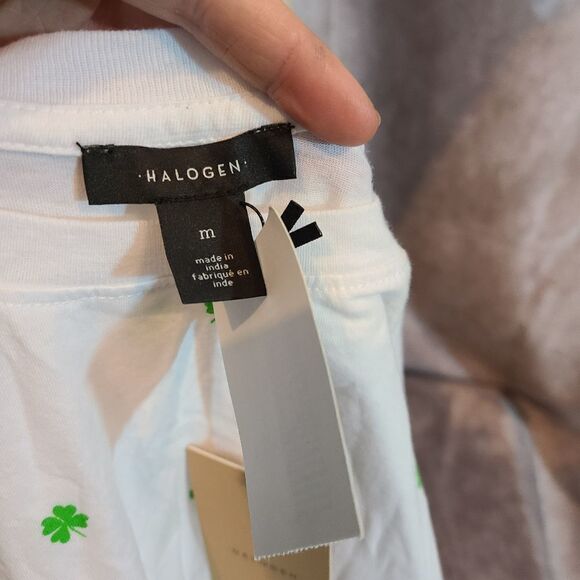Halogen Clover Print Tee Size Medium - Picture 5 of 5